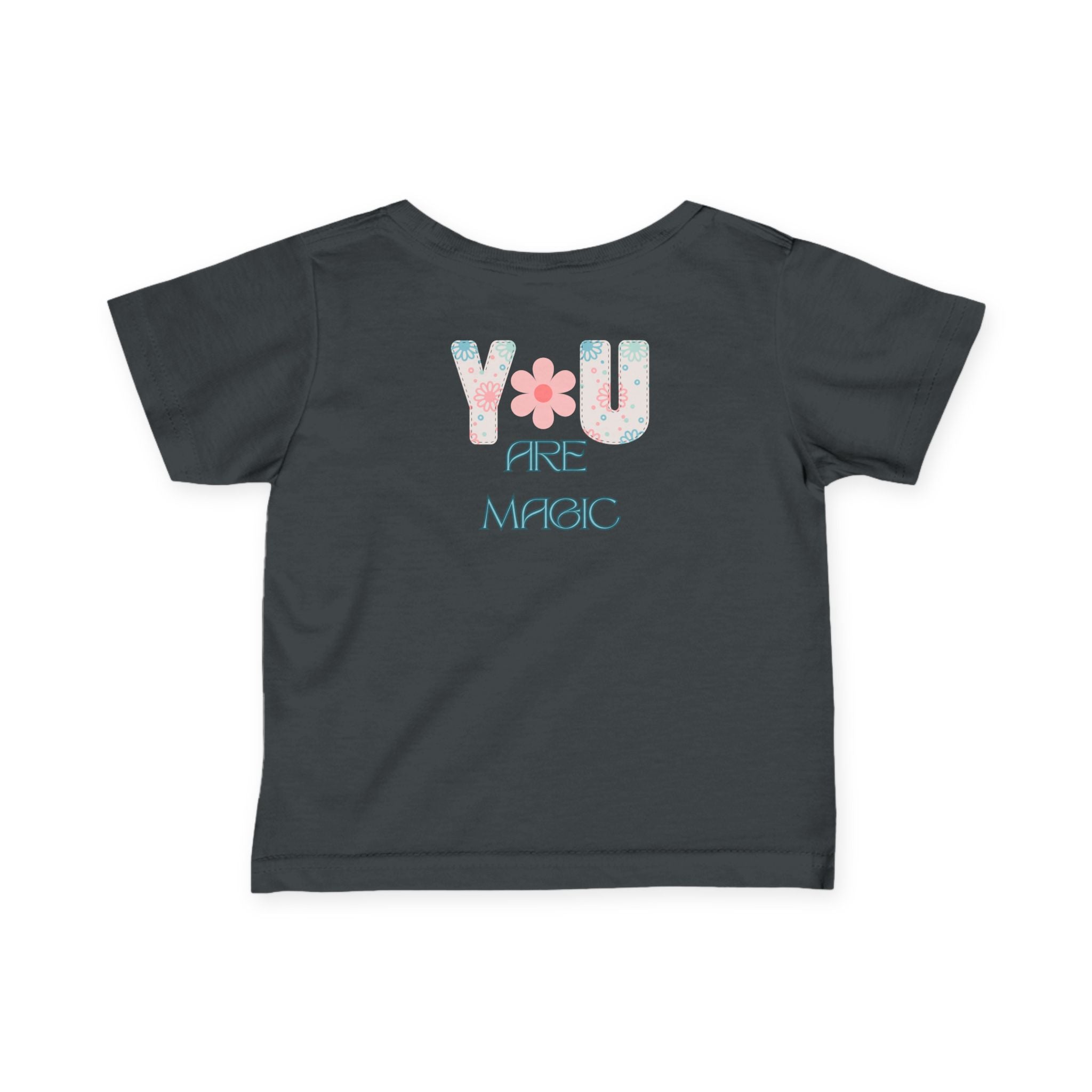 Barne t-skjorte med skrift på ryggen